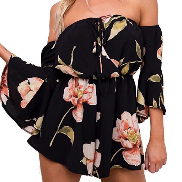Floral off the shoulder romper - Picture 1 of 4